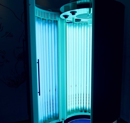 stand-up sunbed