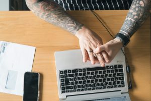 trigger finger while typing