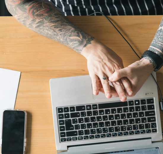 trigger finger while typing