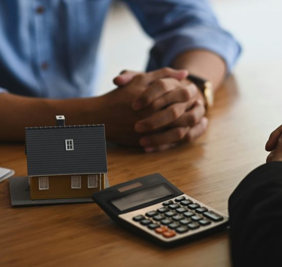 Client receiving mortgage advice in Cardiff by a mortgage broker
